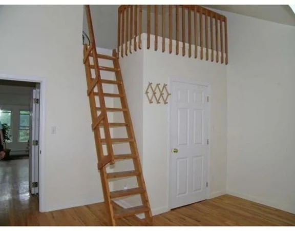 2 bed, 1 bath apartment for rent at 9 High Street Pl Unit 3, Brookline — photo 10 of 16
