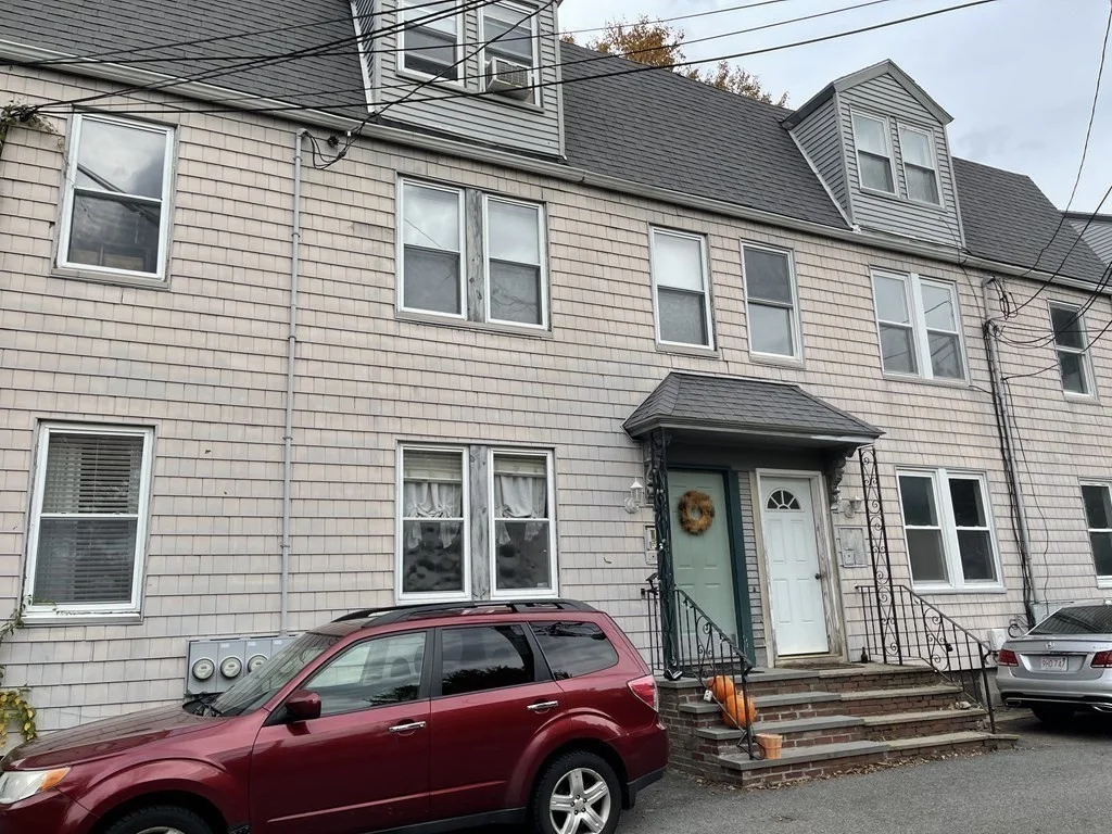 2 bed, 1 bath apartment for rent at 9 High Street Pl Unit 3, Brookline — photo 1 of 16