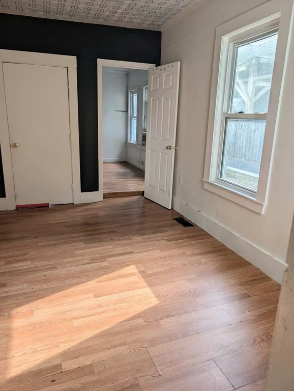 3 bed, 1 bath apartment for rent at 9 High Unit 1, Marlborough — photo 4 of 6