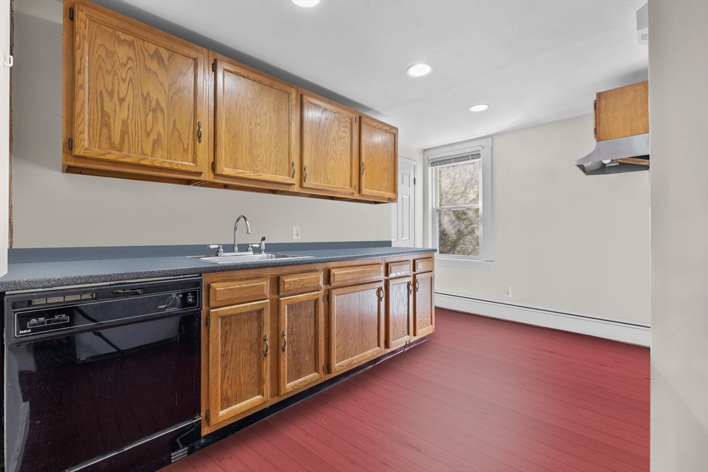 2 bed, 1 bath apartment for rent at 9 Hodges Ct Unit 1, Salem — photo 10 of 13
