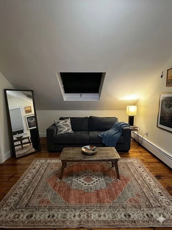 1 bed, 1 bath apartment for rent at 9 Hodges Ct Unit 3, Salem — photo 4 of 12