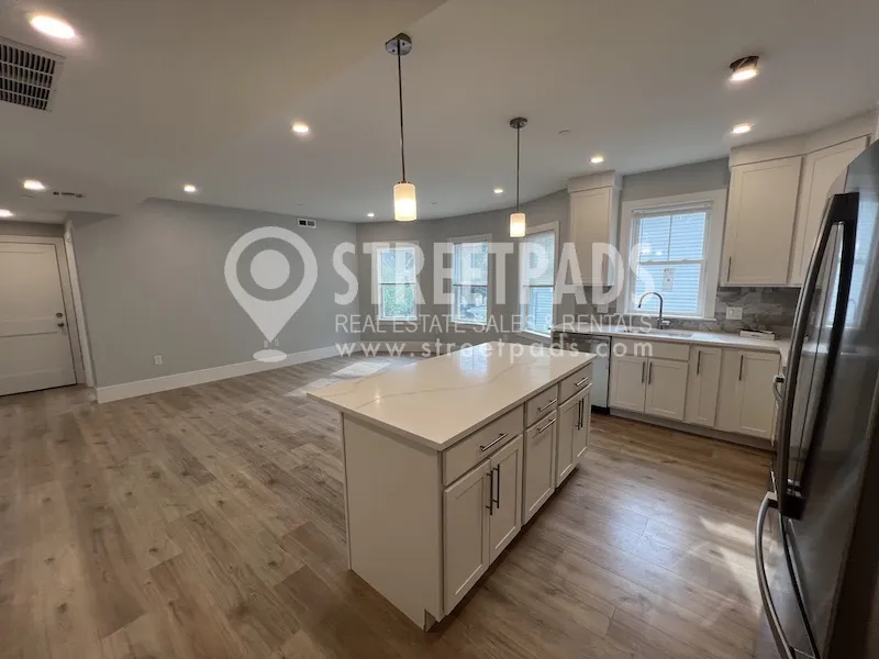 3 bed, 2 bath apartment for rent at 9 Holton St Unit 2, Allston — photo 23 of 36