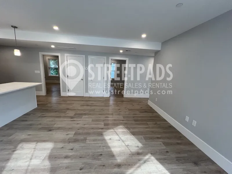 3 bed, 2 bath apartment for rent at 9 Holton St Unit 2, Allston — photo 8 of 36