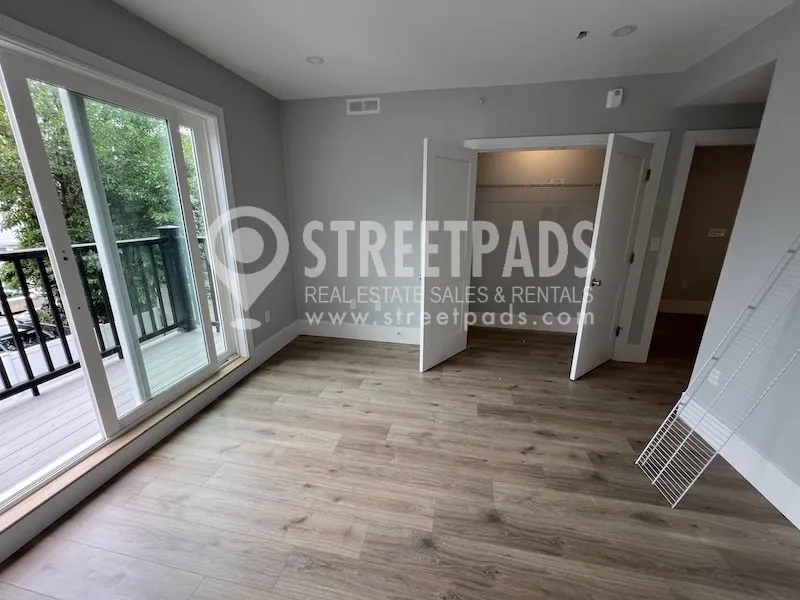3 bed, 2 bath apartment for rent at 9 Holton St Unit 3, Allston — photo 17 of 28