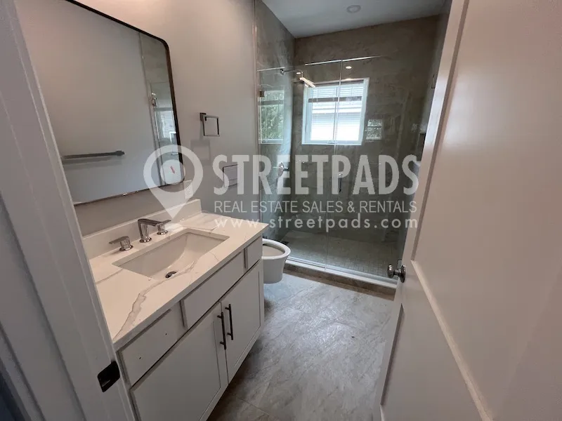 3 bed, 2 bath apartment for rent at 9 Holton St Unit 3, Allston — photo 14 of 28