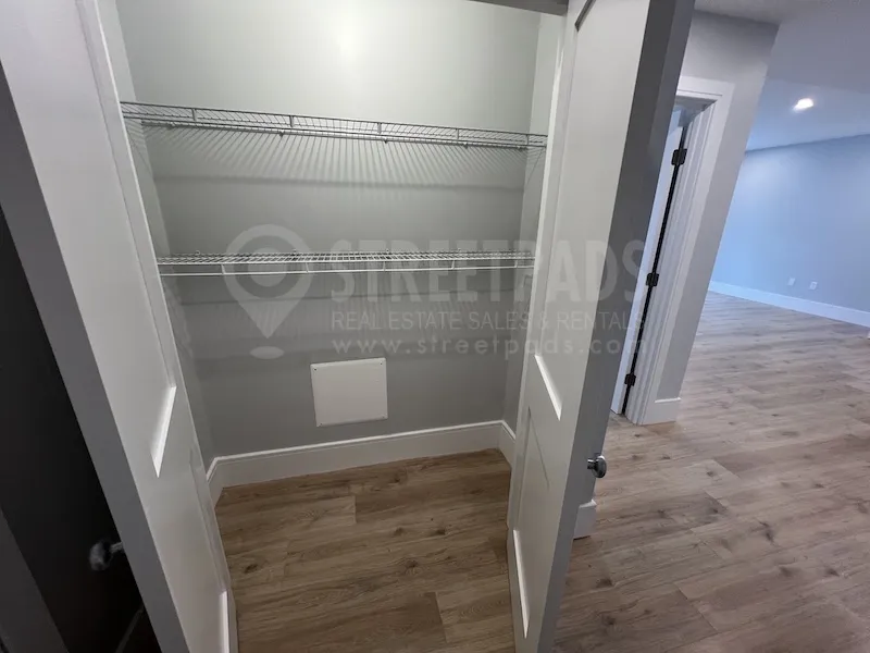 3 bed, 2 bath apartment for rent at 9 Holton St Unit 3, Allston — photo 3 of 28