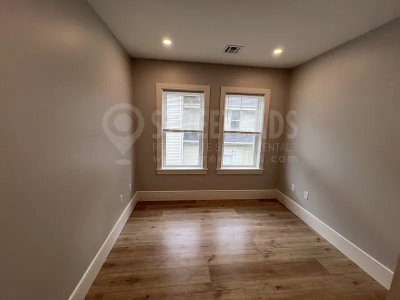 3 bed, 2 bath apartment for rent at 9 Holton St Unit 3, Allston — photo 18 of 28