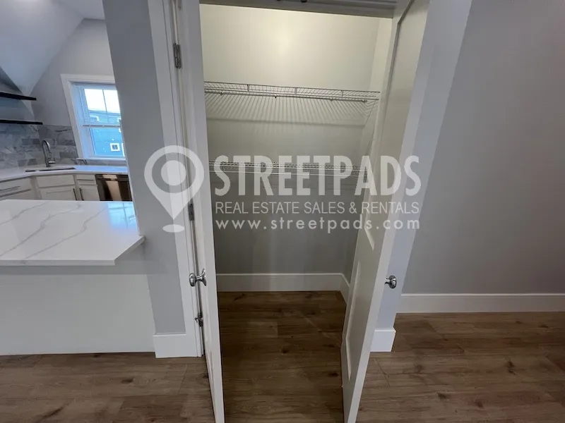 3 bed, 2 bath apartment for rent at 9 Holton St Unit 5, Allston — photo 11 of 37
