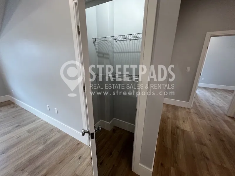 3 bed, 2 bath apartment for rent at 9 Holton St Unit 5, Allston — photo 8 of 37