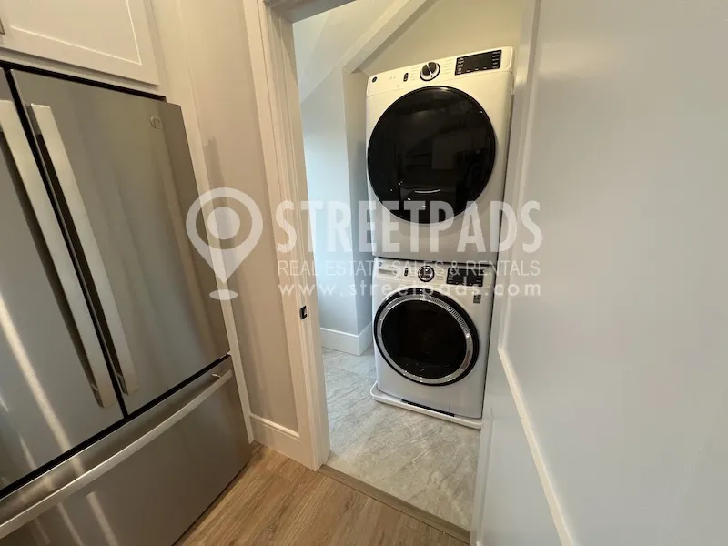 3 bed, 2 bath apartment for rent at 9 Holton St Unit 5, Allston — photo 5 of 37