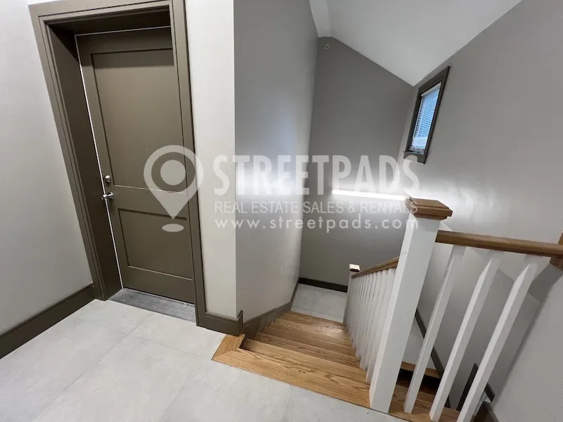 3 bed, 2 bath apartment for rent at 9 Holton St Unit 5, Allston — photo 31 of 37