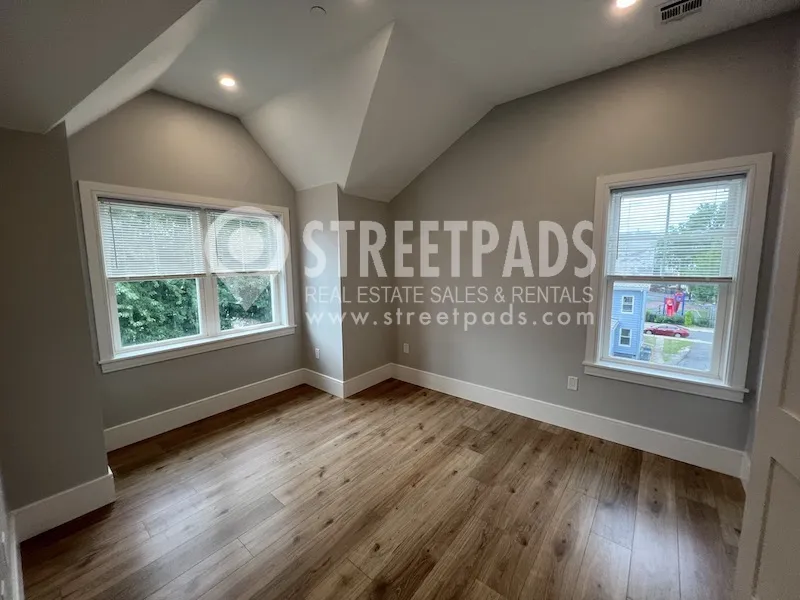 3 bed, 2 bath apartment for rent at 9 Holton St Unit 5, Allston — photo 23 of 37