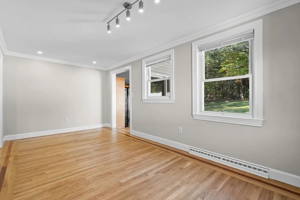 3 bed, 2 bath apartment for rent at 9 Home Ave Unit 1, Natick — photo 9 of 26