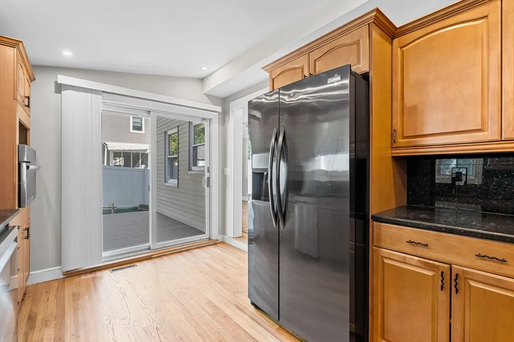 3 bed, 2 bath apartment for rent at 9 Home Ave Unit 1, Natick — photo 11 of 26