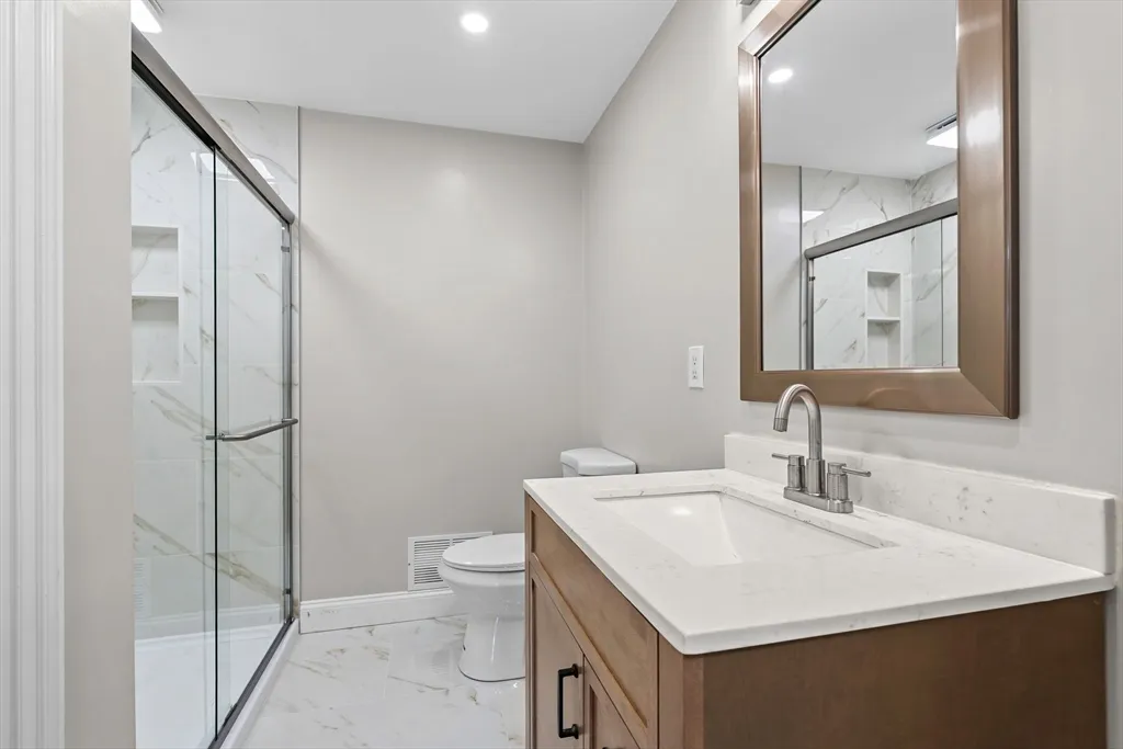3 bed, 2 bath apartment for rent at 9 Home Ave Unit 1, Natick — photo 19 of 26