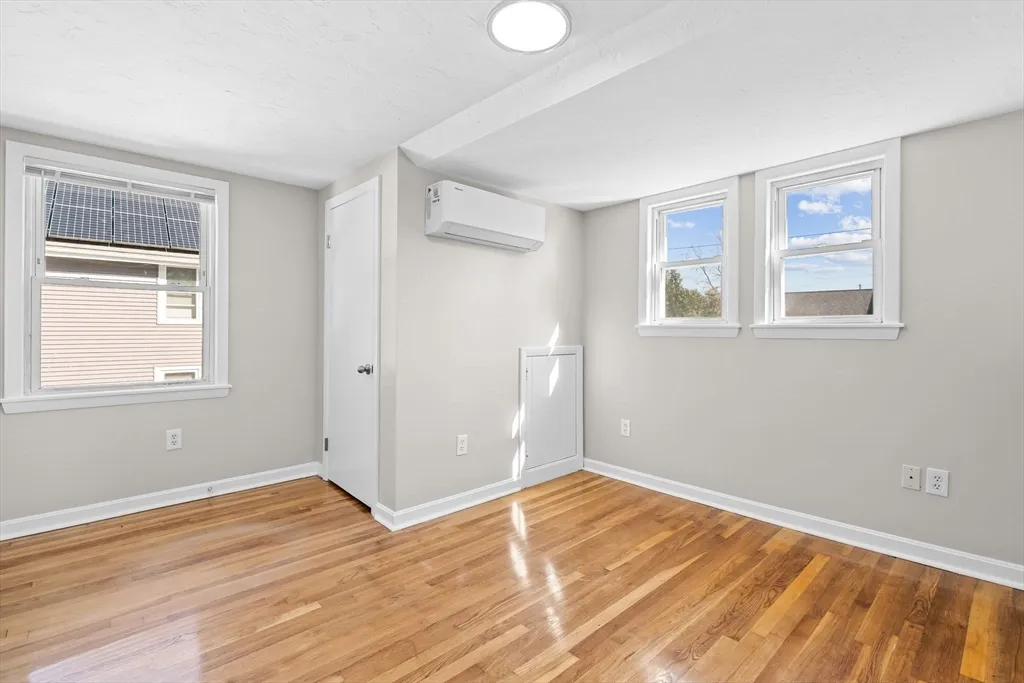 2 bed, 1 bath apartment for rent at 9 Home Ave Unit 2, Natick — photo 17 of 19