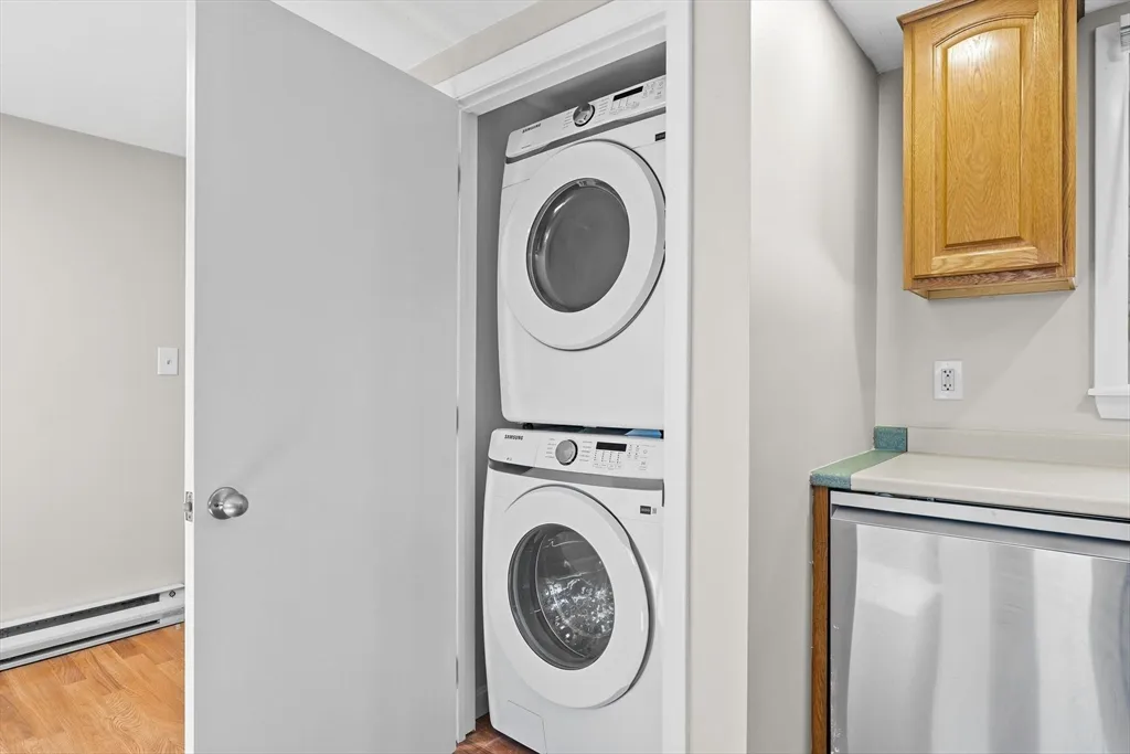 2 bed, 1 bath apartment for rent at 9 Home Ave Unit 2, Natick — photo 3 of 19