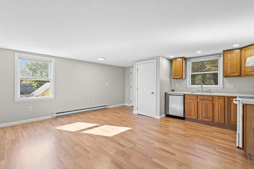 2 bed, 1 bath apartment for rent at 9 Home Ave Unit 2, Natick — photo 1 of 19