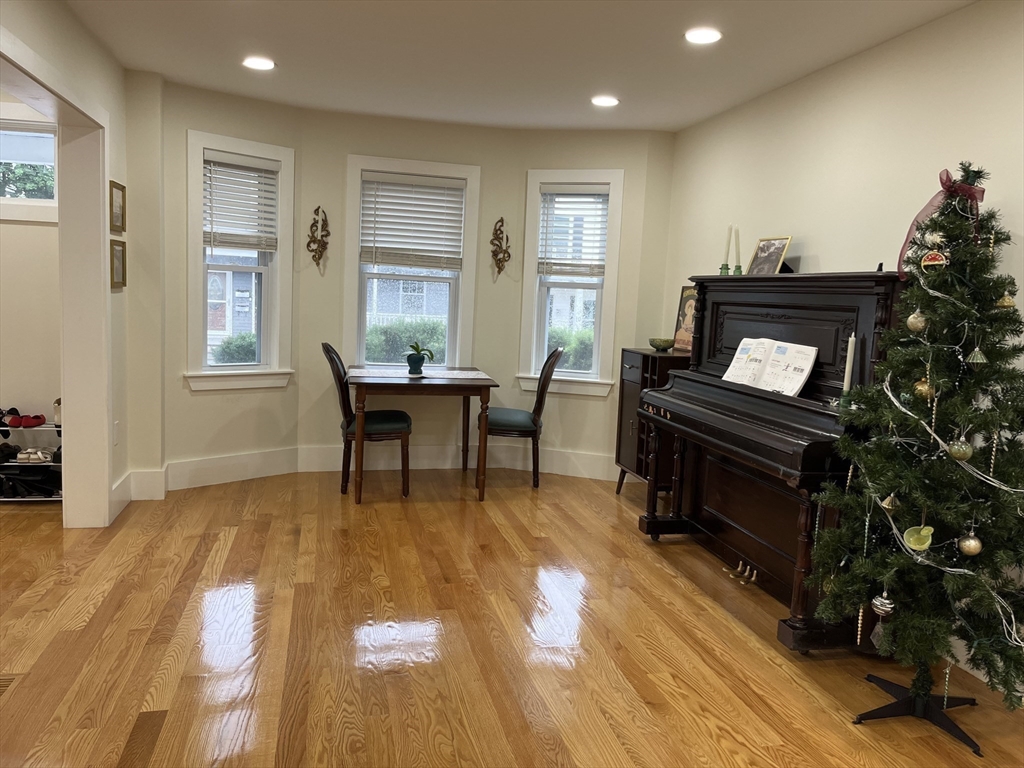2 bed, 1 bath apartment for rent at 9 Hutchinson St Unit 1, Dorchester — photo 3 of 14