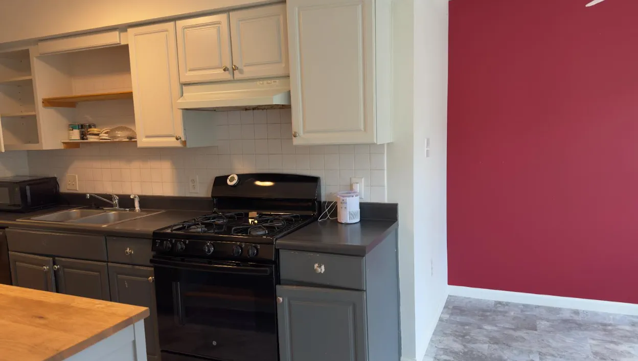 3 bed, 1 bath apartment for rent at 9 Irving St Unit 2, West Medford — photo 4 of 15