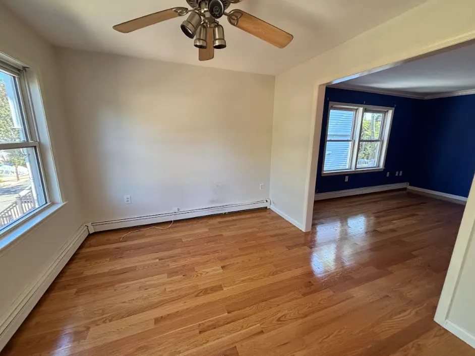 3 bed, 1 bath apartment for rent at 9 Irving St Unit 2a, West Medford — photo 2 of 21