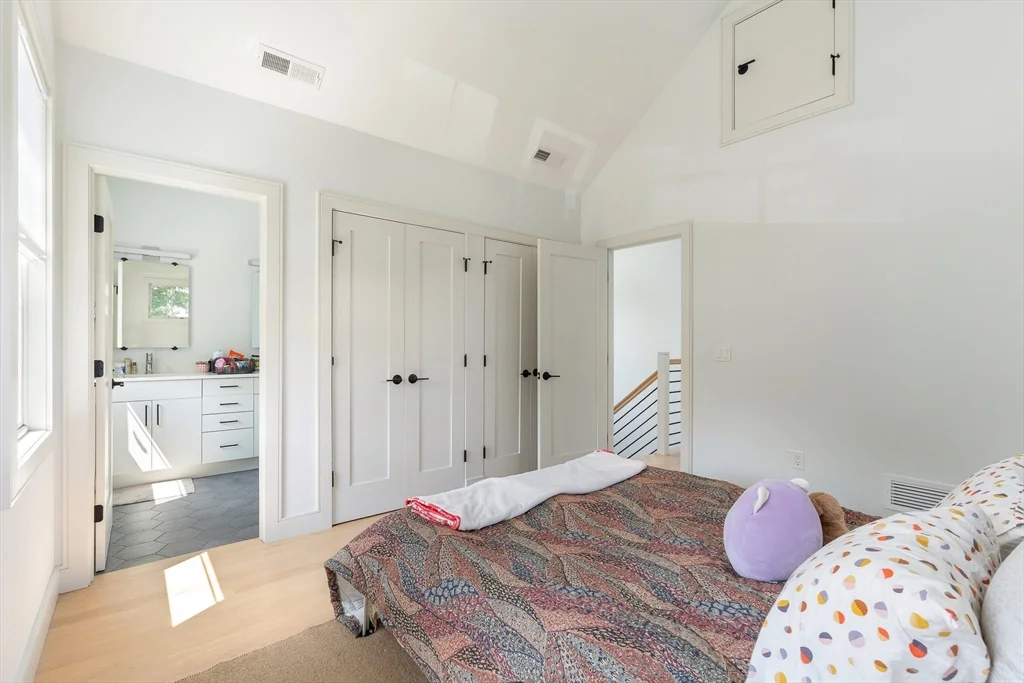 3 bed, 3 bath apartment for rent at 9 Jackson Unit 9, North Cambridge — photo 14 of 33