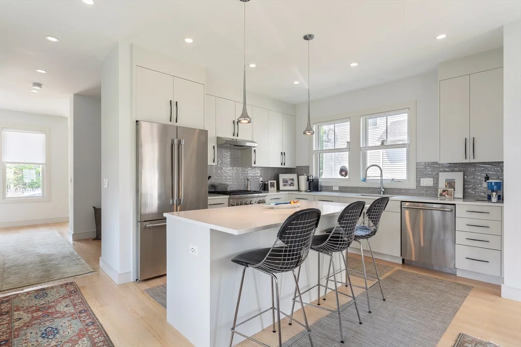3 bed, 3 bath apartment for rent at 9 Jackson Unit 9, North Cambridge — photo 8 of 33