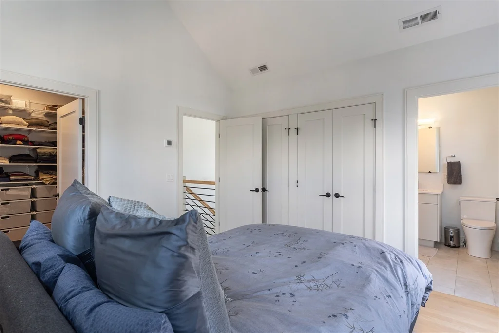 3 bed, 3 bath apartment for rent at 9 Jackson Unit 9, North Cambridge — photo 17 of 33
