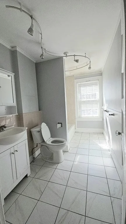 3 bed, 1 bath apartment for rent at 9 Kenilworth St Unit 9, Shawsheen Village — photo 16 of 17