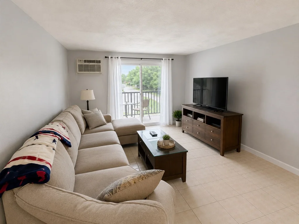 1 bed, 1 bath apartment for rent at 9 Kenmar Dr Unit 13, Billerica — photo 3 of 10