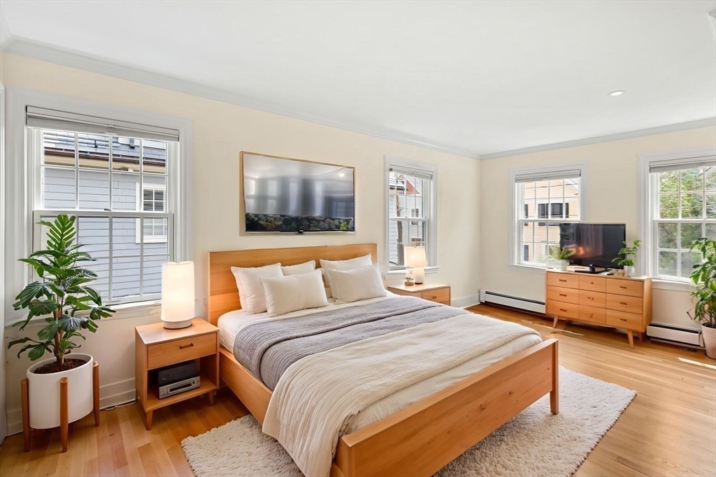 4 bed, 3 bath apartment for rent at 9 Kenway St, West Cambridge — photo 7 of 13