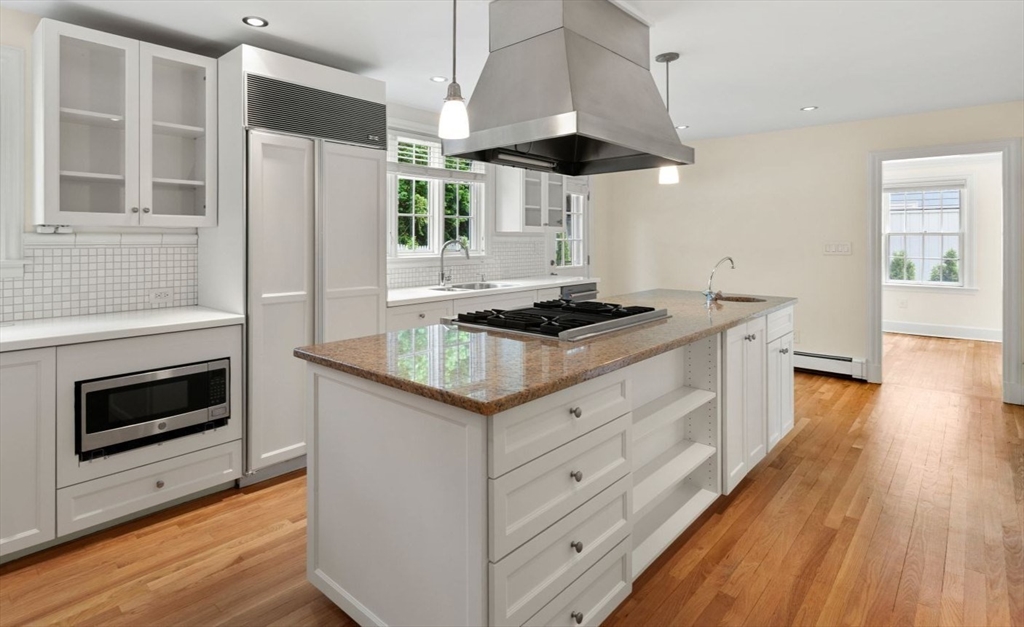 4 bed, 3 bath apartment for rent at 9 Kenway St, West Cambridge — photo 5 of 13