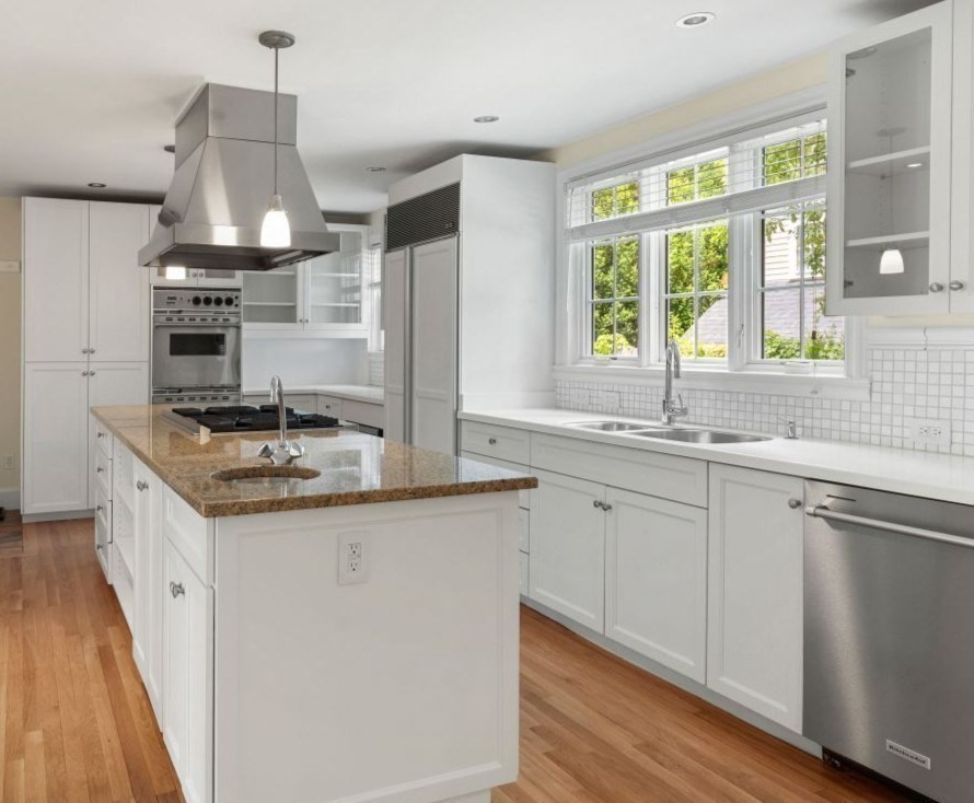 4 bed, 3 bath apartment for rent at 9 Kenway St, West Cambridge — photo 6 of 13