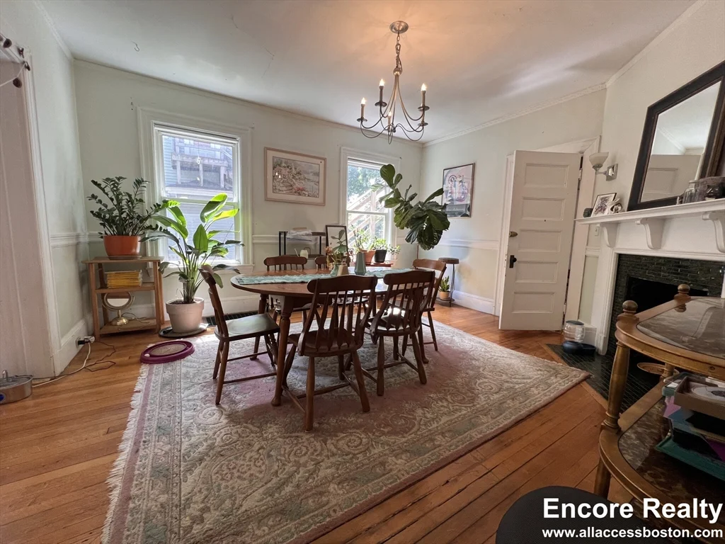 4 bed, 3 bath apartment for rent at 9 Kenwood St Unit 1, North Brookline — photo 7 of 25