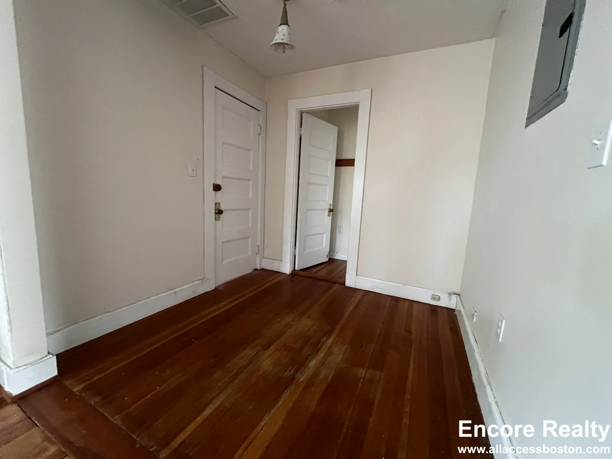 2 bed, 1 bath apartment for rent at 9 Kenwood St Unit 2, North Brookline — photo 10 of 21