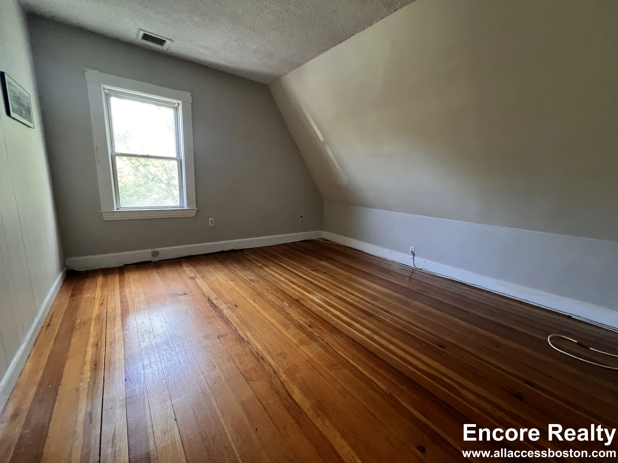 2 bed, 1 bath apartment for rent at 9 Kenwood St Unit 2, North Brookline — photo 6 of 21