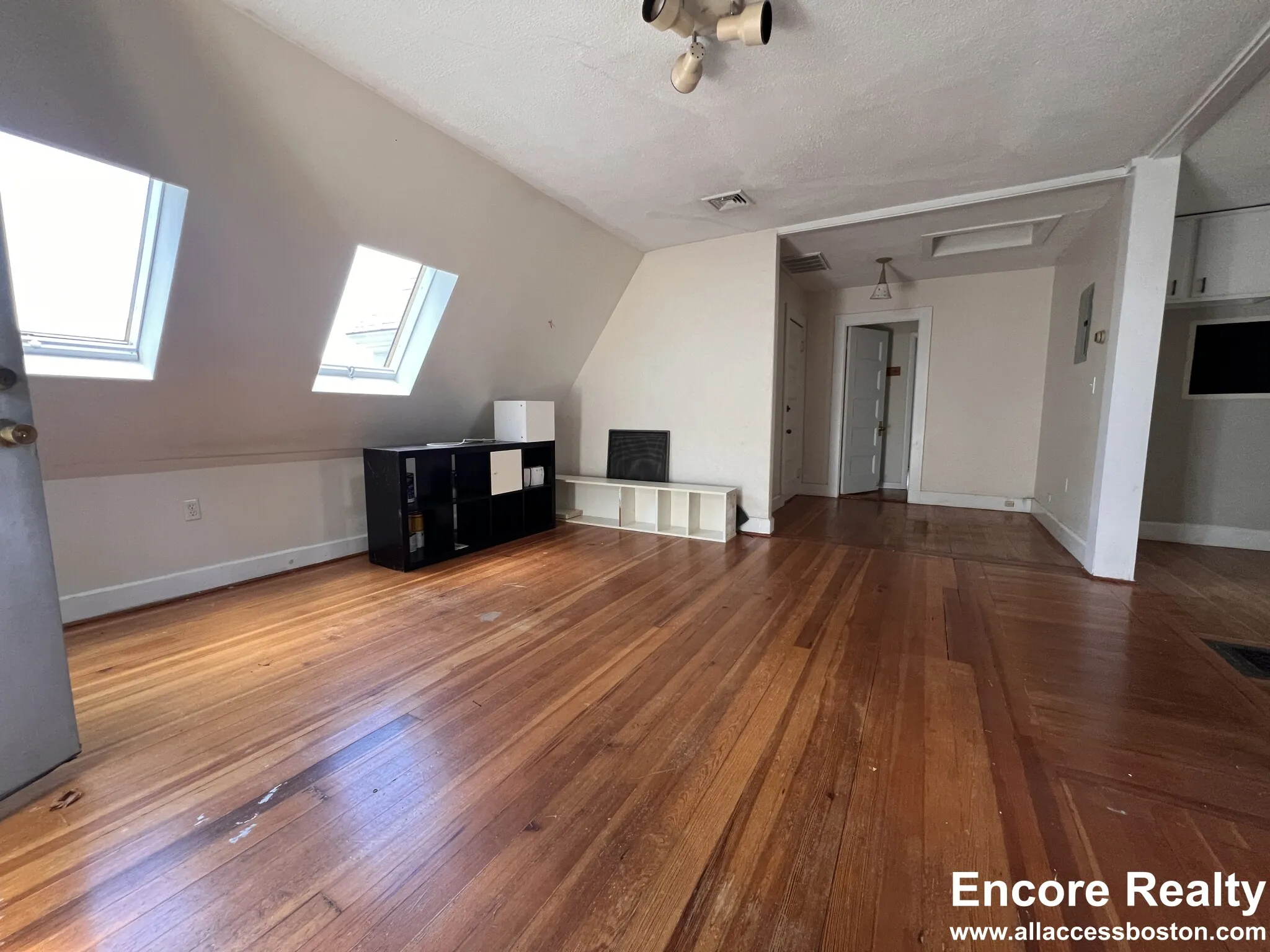 2 bed, 1 bath apartment for rent at 9 Kenwood St Unit 2, North Brookline — photo 14 of 21