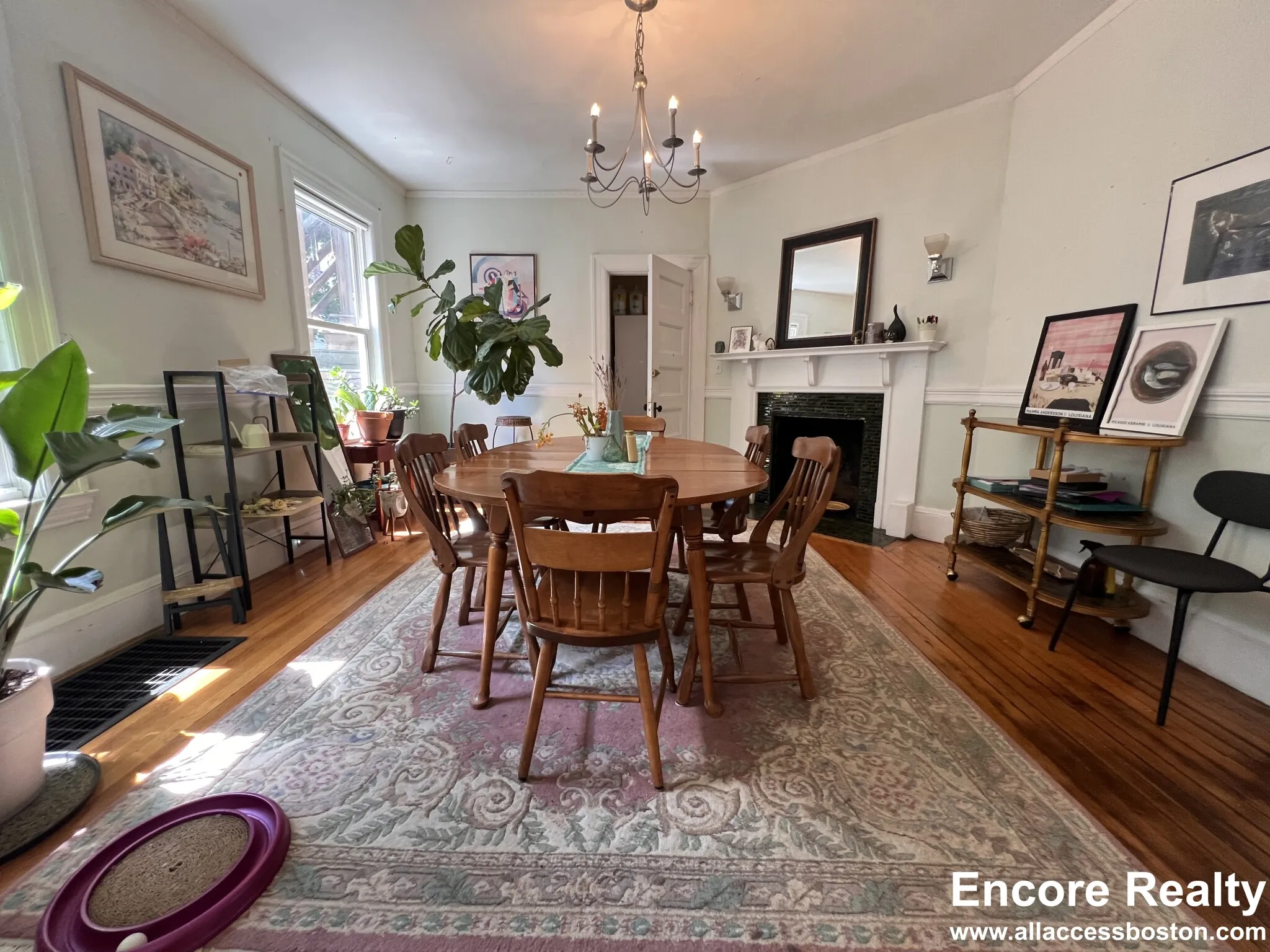 4.5 bed, 3.5 bath apartment for rent at 9 Kenwood St Unit 9-1, North Brookline — photo 8 of 41