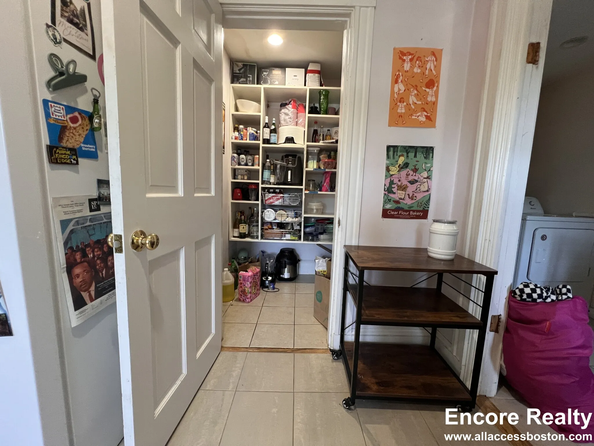 4.5 bed, 3.5 bath apartment for rent at 9 Kenwood St Unit 9-1, North Brookline — photo 15 of 41