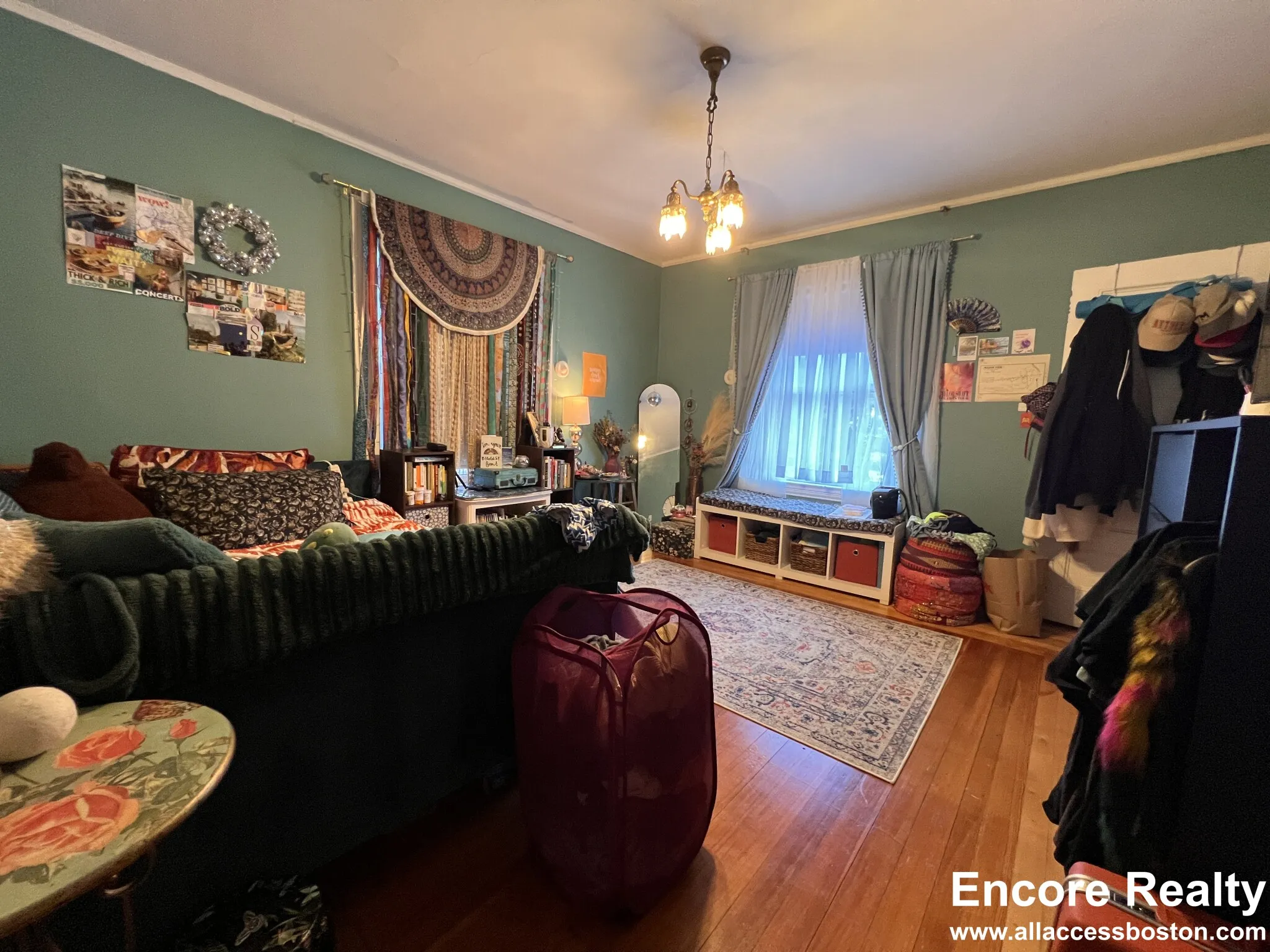 4.5 bed, 3.5 bath apartment for rent at 9 Kenwood St Unit 9-1, North Brookline — photo 24 of 41