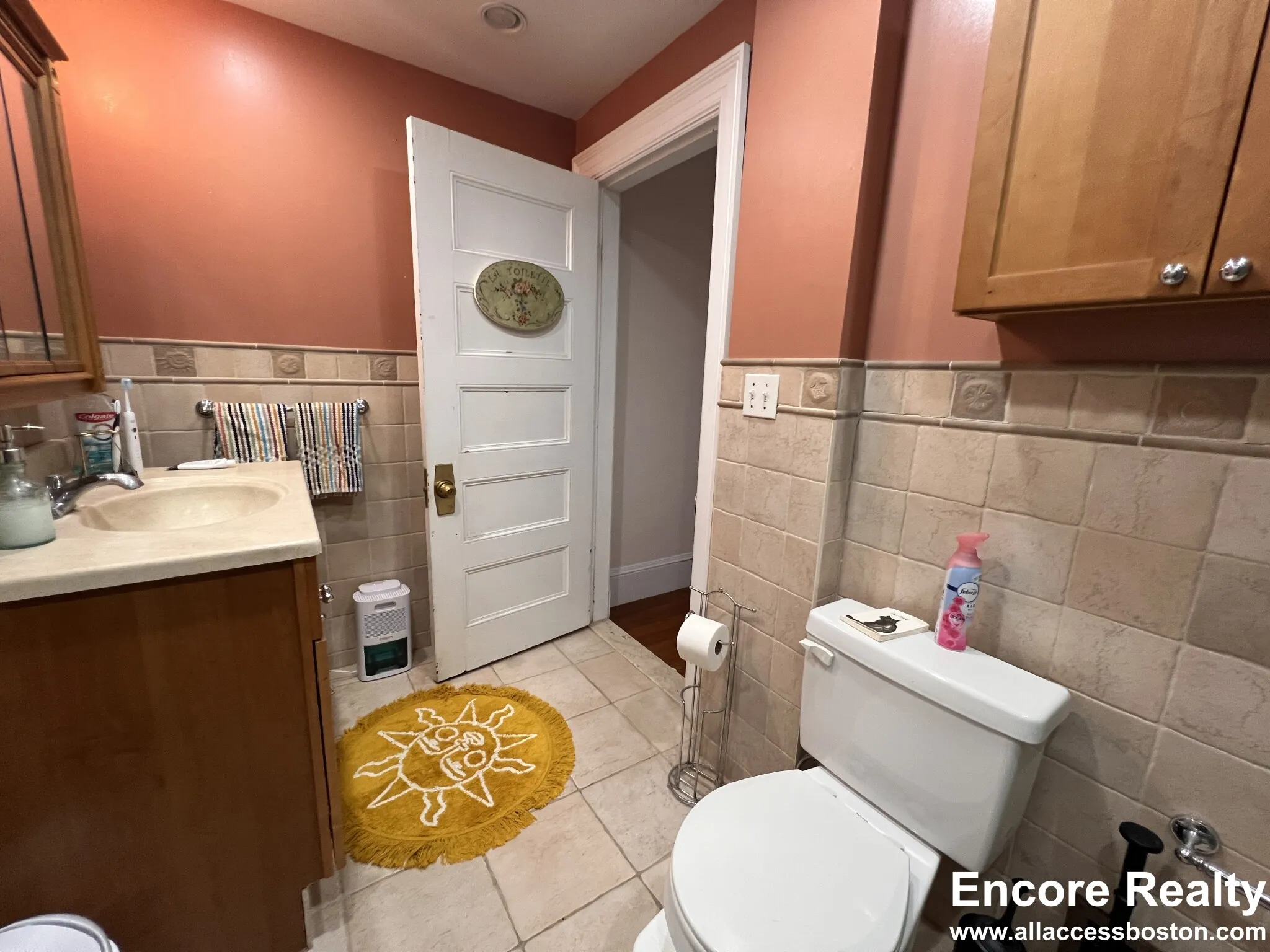 4.5 bed, 3.5 bath apartment for rent at 9 Kenwood St Unit 9-1, North Brookline — photo 36 of 41