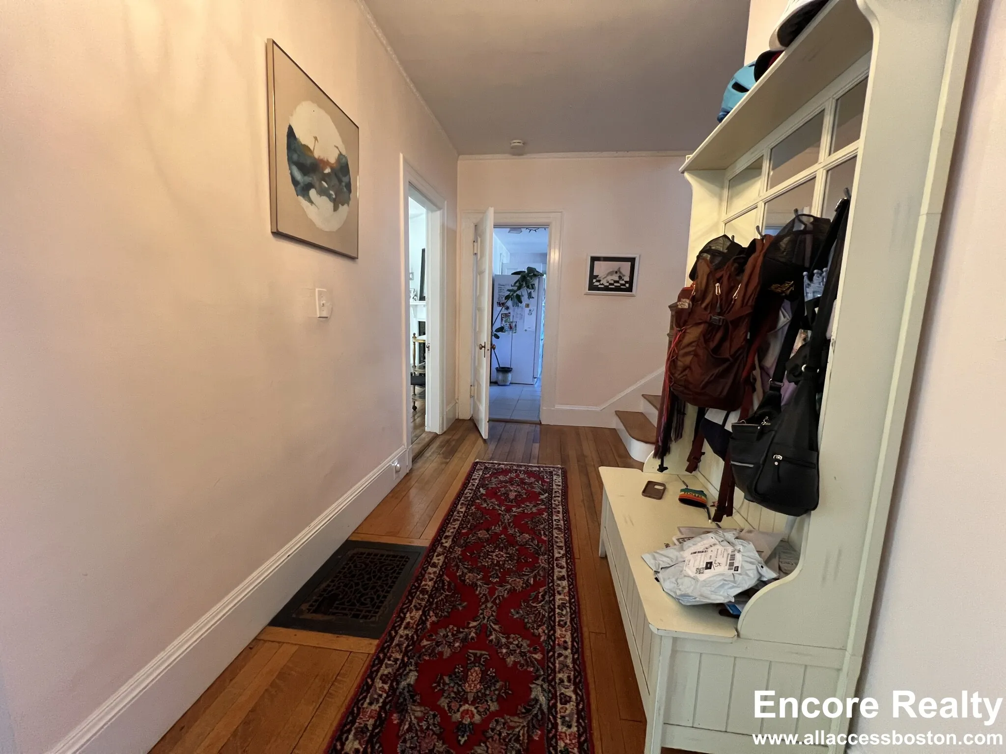 4.5 bed, 3.5 bath apartment for rent at 9 Kenwood St Unit 9-1, North Brookline — photo 5 of 41