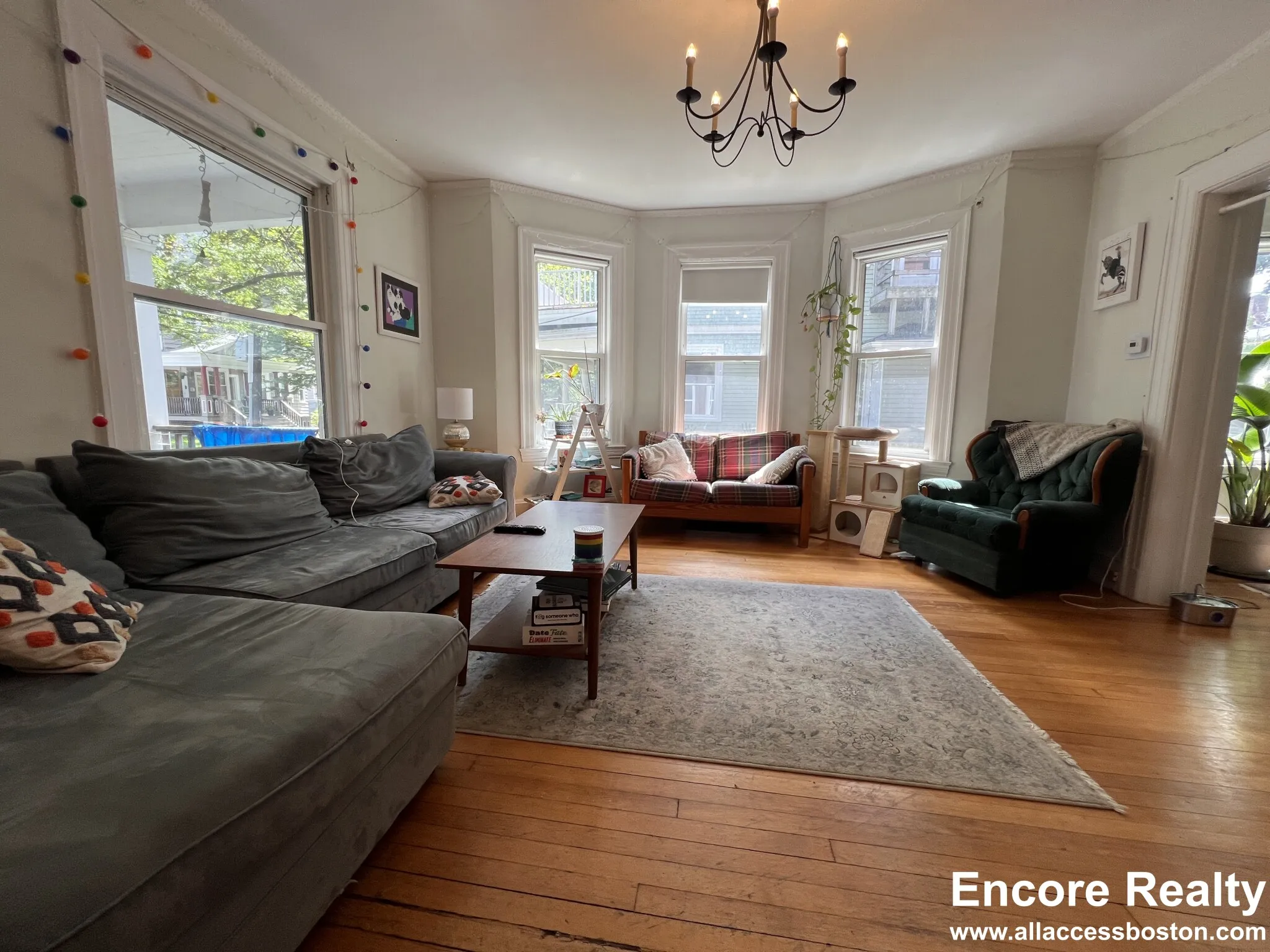 4.5 bed, 3.5 bath apartment for rent at 9 Kenwood St Unit 9-1, North Brookline — photo 6 of 41