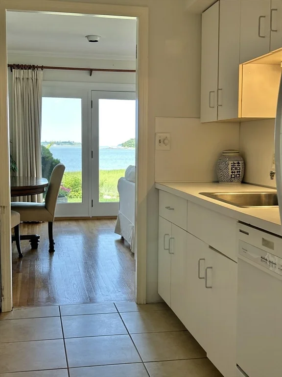 2 bed, 2 bath apartment for rent at 9 Ketch Ln Unit 9, Marina Bay — photo 32 of 42