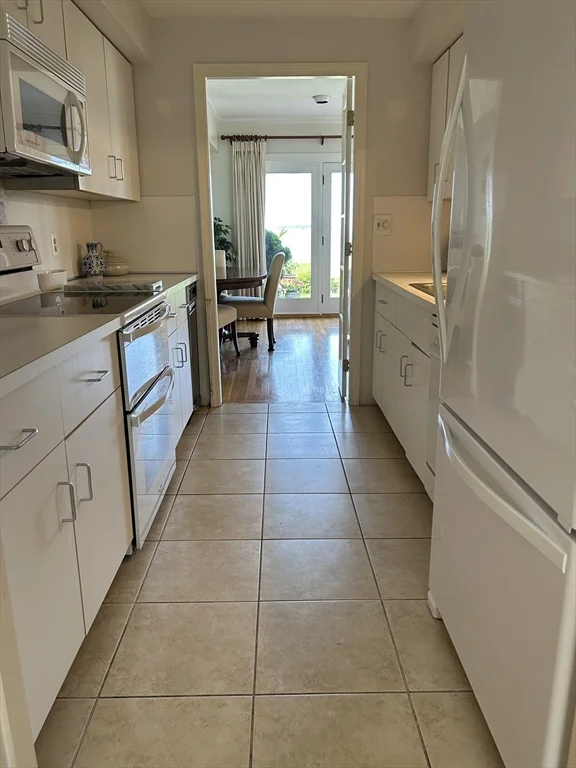 2 bed, 2 bath apartment for rent at 9 Ketch Ln Unit 9, Marina Bay — photo 34 of 42