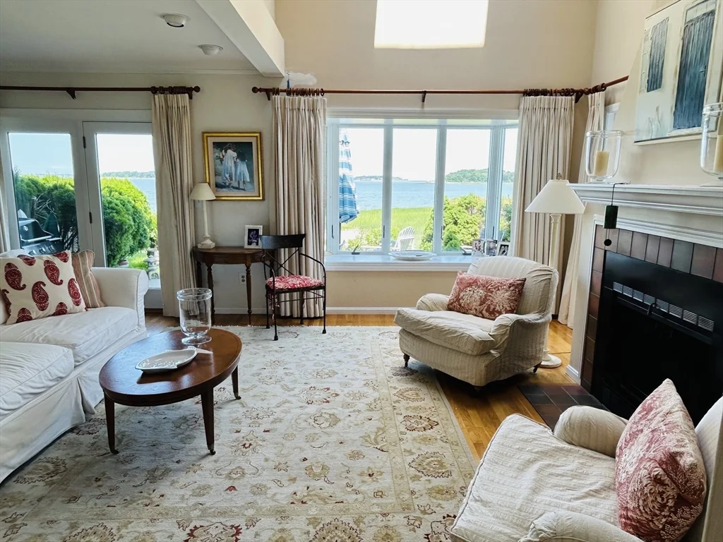 2 bed, 2 bath apartment for rent at 9 Ketch Ln Unit 9, Marina Bay — photo 4 of 42