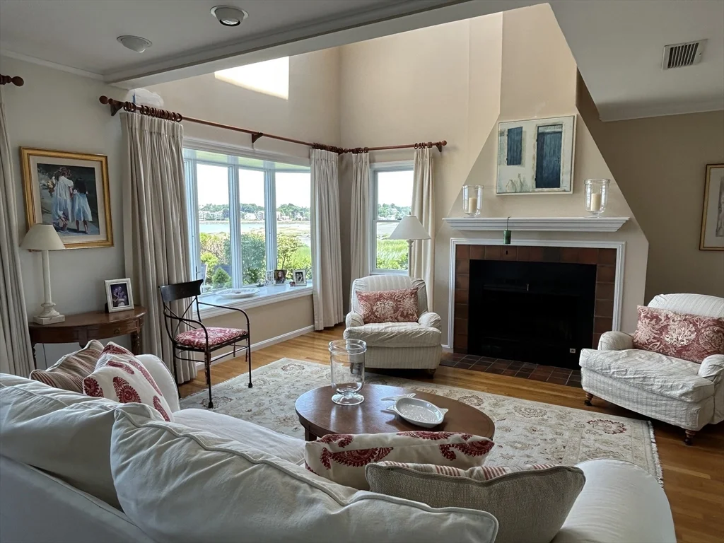 2 bed, 2 bath apartment for rent at 9 Ketch Ln Unit 9, Marina Bay — photo 8 of 42