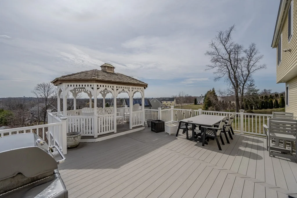 4 bed, 2 bath apartment for rent at 9 Kettle Way, Dracut — photo 18 of 19