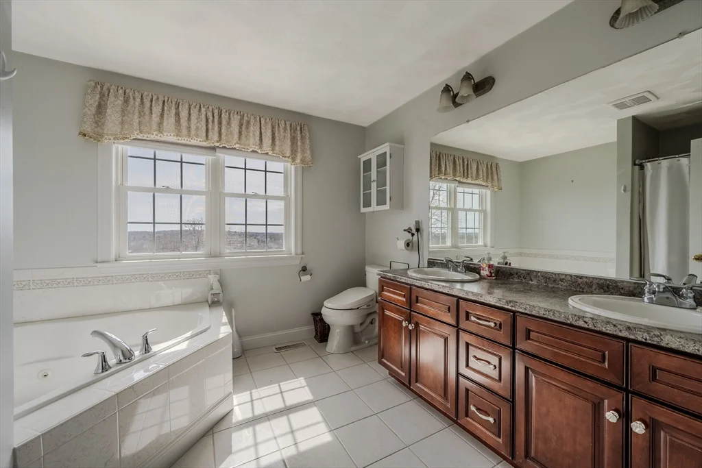 4 bed, 2 bath apartment for rent at 9 Kettle Way, Dracut — photo 13 of 19