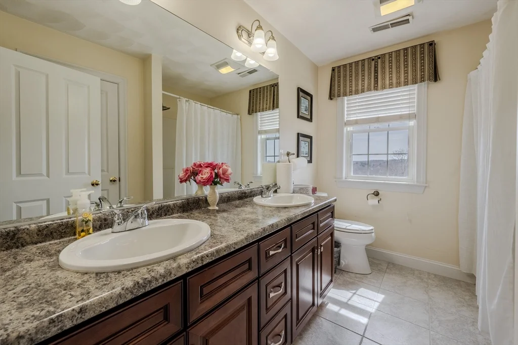 4 bed, 2 bath apartment for rent at 9 Kettle Way, Dracut — photo 15 of 19